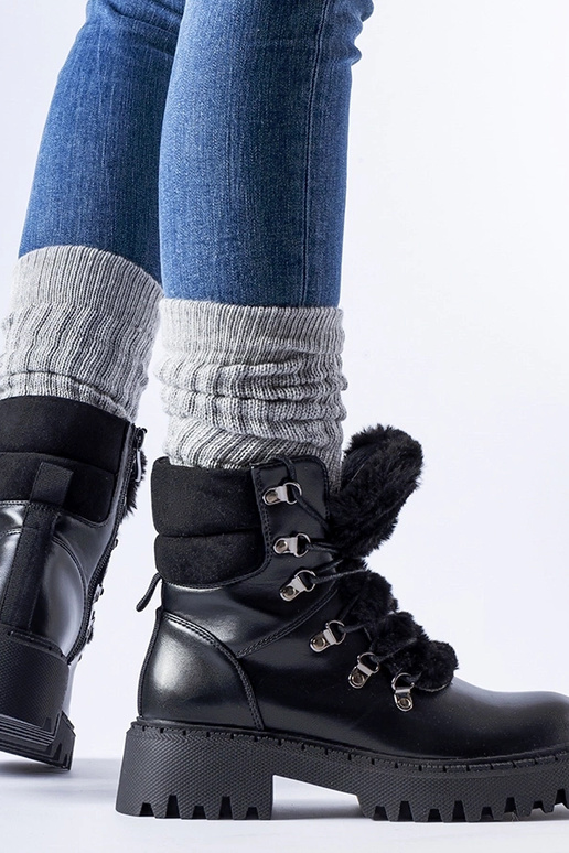 Juodi darbininkai su dekoratyviniu...