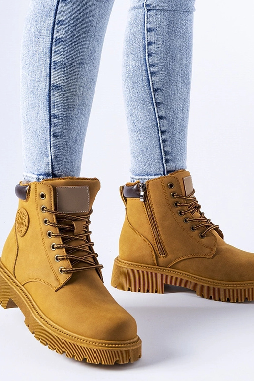 Klasikiniai rudi šilti aulinukai Tricase Klasikiniai rudi šilti aulinukai Tricase