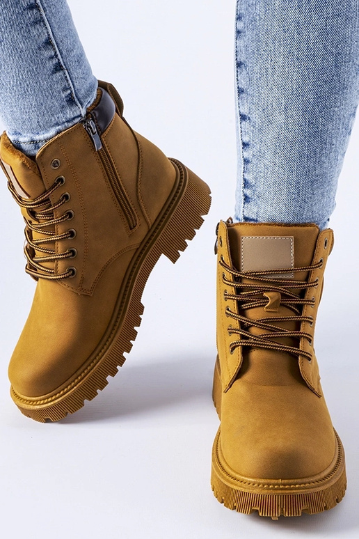 Klasikiniai rudi šilti aulinukai Tricase Klasikiniai rudi šilti aulinukai Tricase