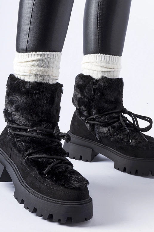 Juodi aulinukai su dekoratyviniu pūku... Juodi aulinukai su dekoratyviniu pūku...