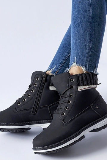 Juodai izoliuoti matiniai... 2