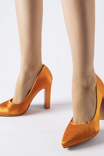 Rivers Orange Satin Pumps su blokiniu kulnu