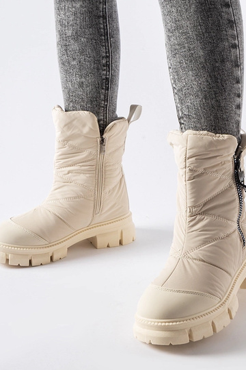 Smėlio spalvos izoliuoti...