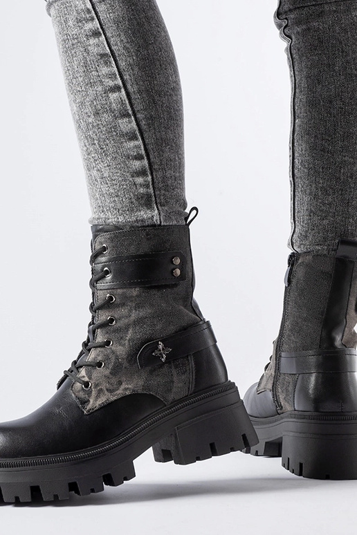 Juodi šilti trapery su protektoriumi...