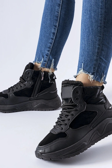 Juodi izoliuoti sportiniai... 2