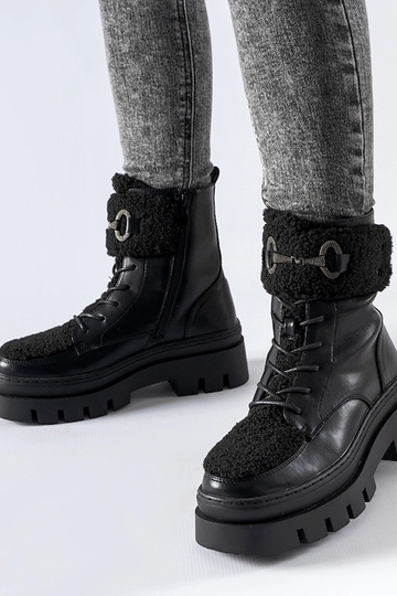 Juodi izoliuoti Highland...