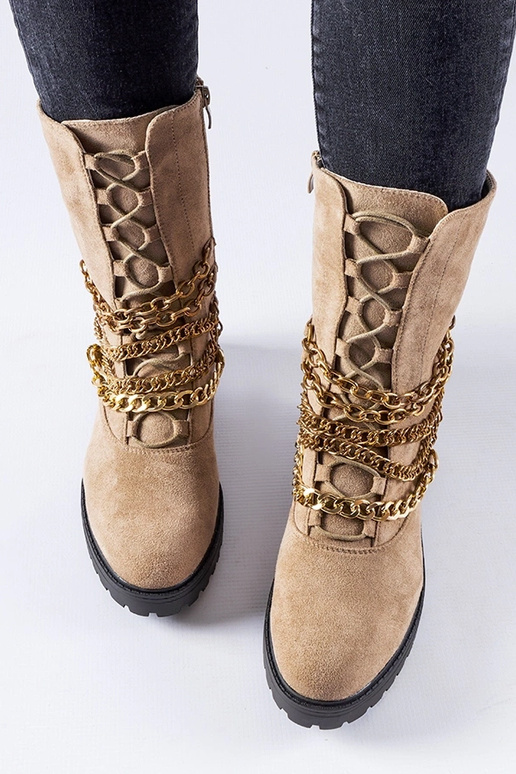 Smėlio spalvos izoliuoti batai su...