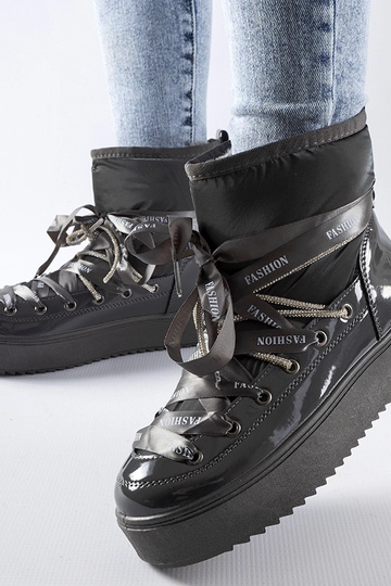 Pilki lakiruoti žieminiai... 2