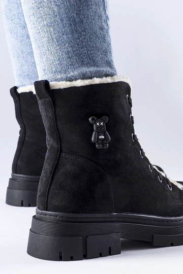 Juodi izoliuoti batai iš... 2