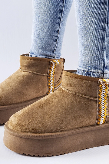 Tamsiai šviesiai rudi... 2