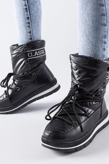 „Black Vineyard“...