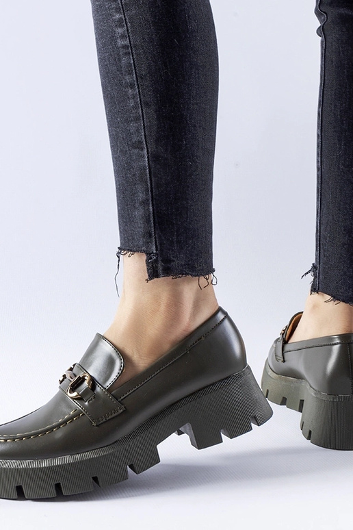 Žali batukai su sagtimi Cerzeto