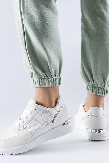 Moteriški sportiniai...