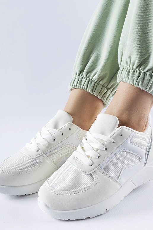 Moteriški sportiniai bateliai balti...