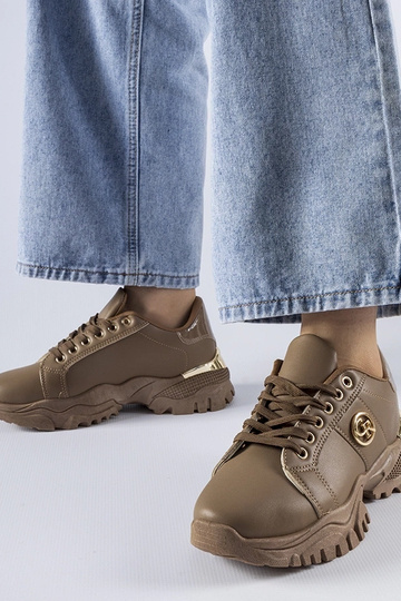 Rudi sportbačiai su masyviu...