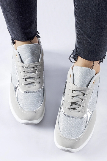 Roganzuolo pilki blizgantys... 2