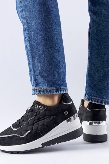 Juodos spalvos Pisignano... 2