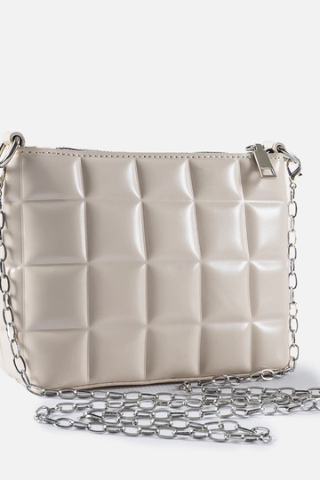 Baltas dygsniuotas krepšys su grandinėle Laas