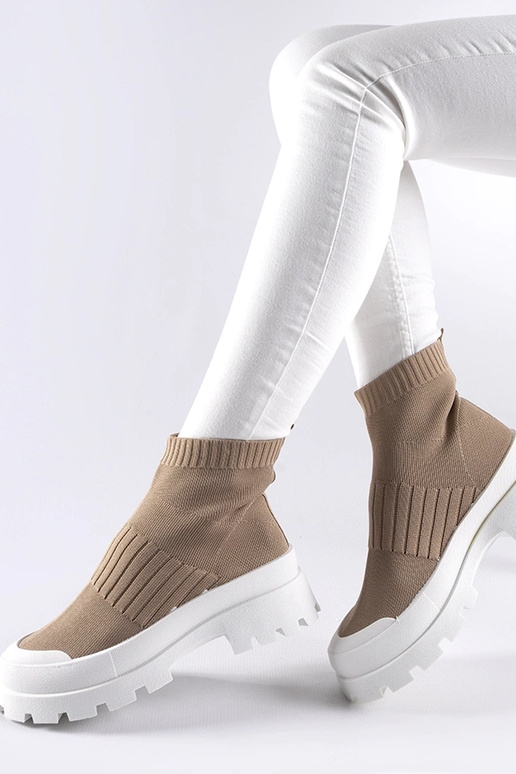 Varden rudi sportbačiai su elastine... Varden rudi sportbačiai su elastine...