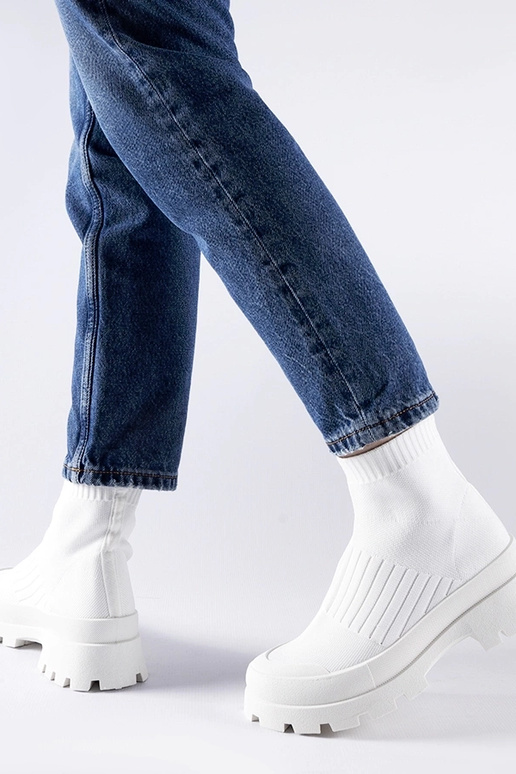 Varden balti elastingi viršutiniai...