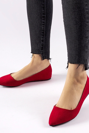 Raudonos smailianosės... 2