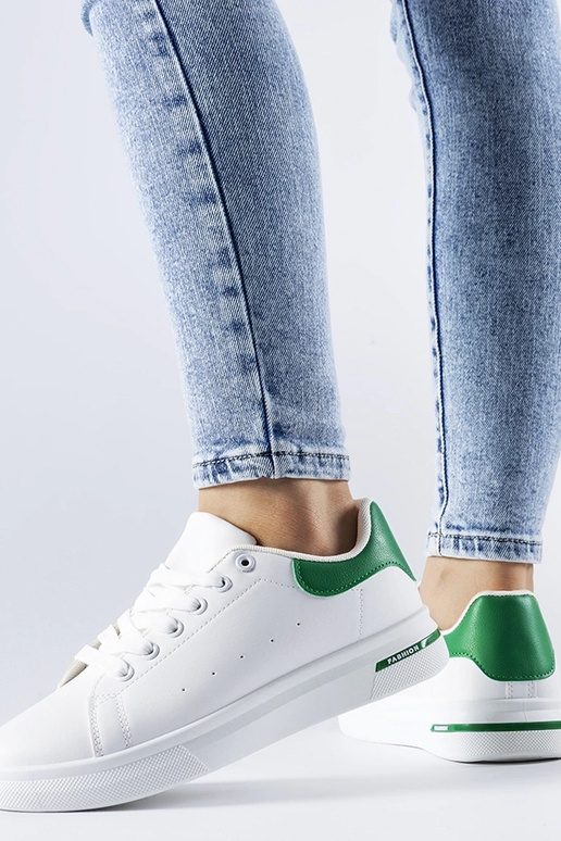 Leland baltos ir žalios spalvos...