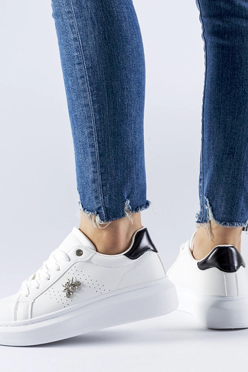 Balti sportbačiai su...