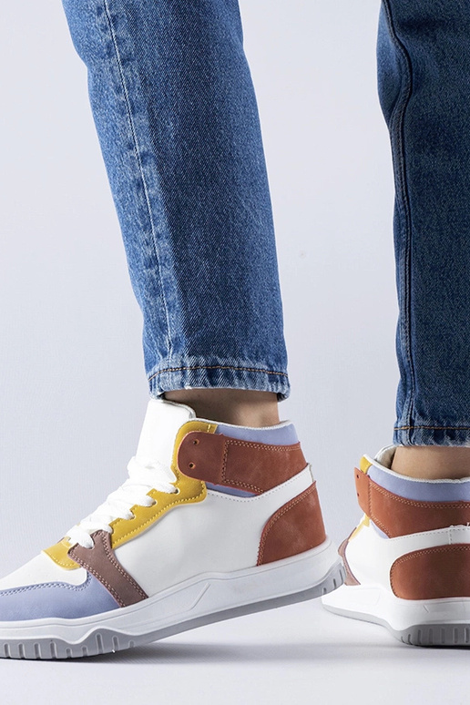 Elžbietos violetiniai aukštakulniai... Elžbietos violetiniai aukštakulniai...