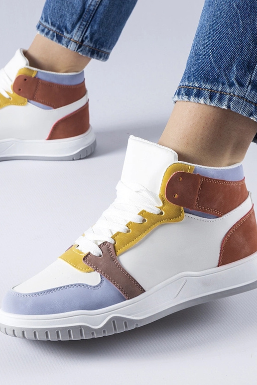 Elžbietos violetiniai aukštakulniai... Elžbietos violetiniai aukštakulniai...