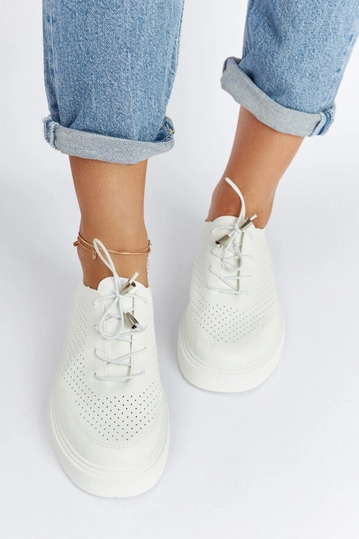 Laytonville balti perforuoti sportbačiai