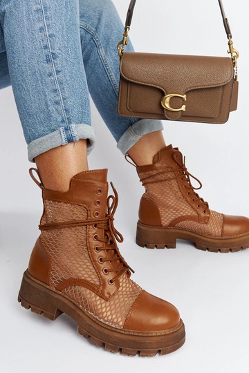 Rudi permatomi Waldeck batai