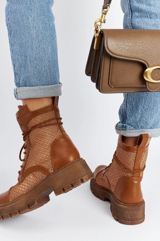 Rudi permatomi Waldeck batai