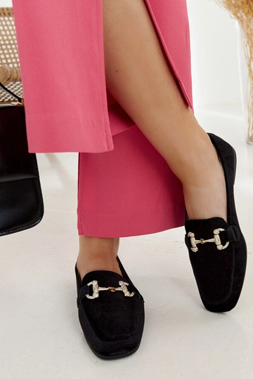 Juodi aksominiai mokasinai... 2