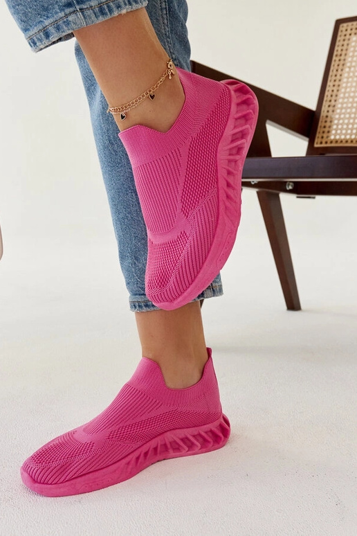 Nedos tamsiai rožiniai sportiniai...