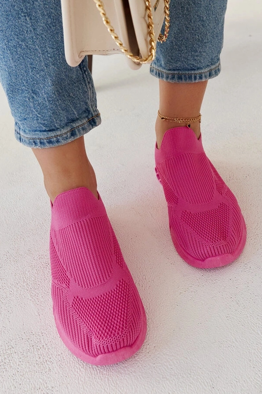 Nedos tamsiai rožiniai sportiniai...