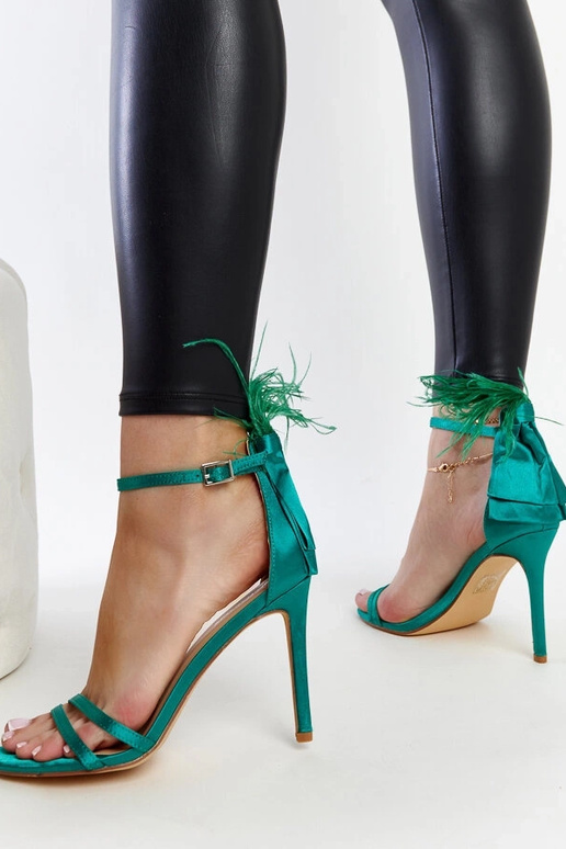 Žalios spalvos basutės Adalgisio