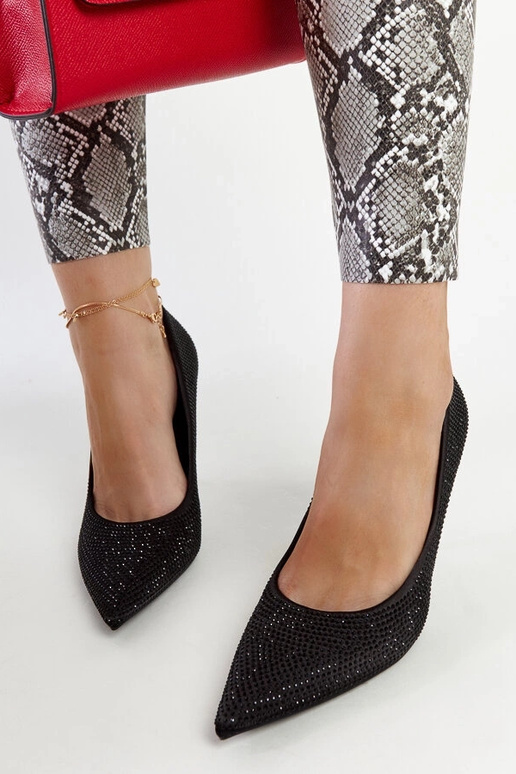 Juodos Liena aukštakulnės pompos