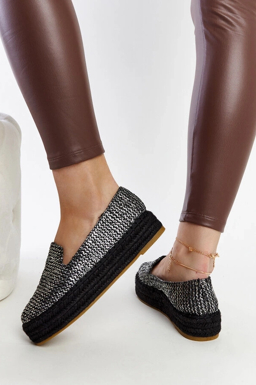 Juodos espadrilės dekoruotos... Juodos espadrilės dekoruotos...