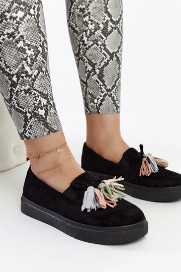 Juodi pusbačiai su...