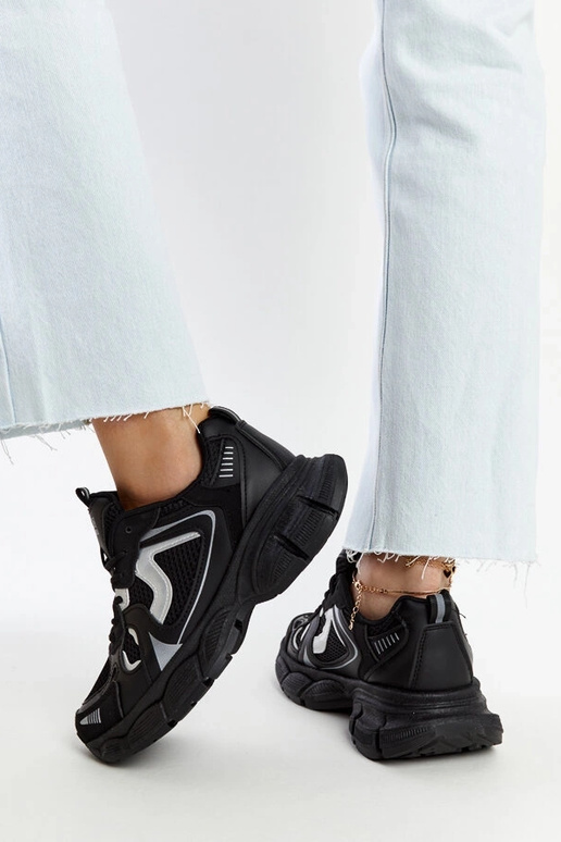 Juodi sportbačiai su masyviu Jacobine...