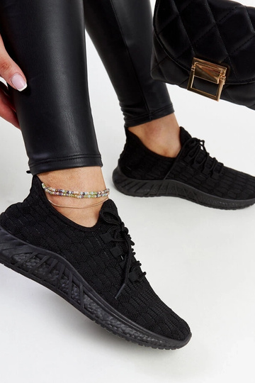 Juodi audiniai sportbačiai... 2