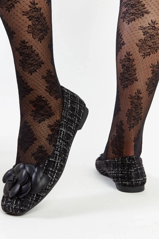 Juodi baleto buteliai su dekoratyvine...