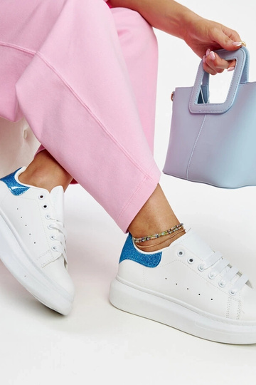 Balti dirbtinės odos...