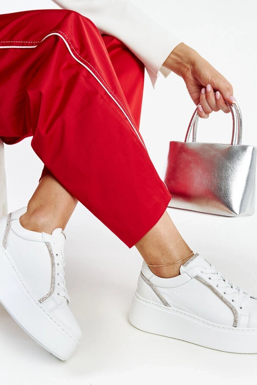 Baltos odinės sneakersai su...