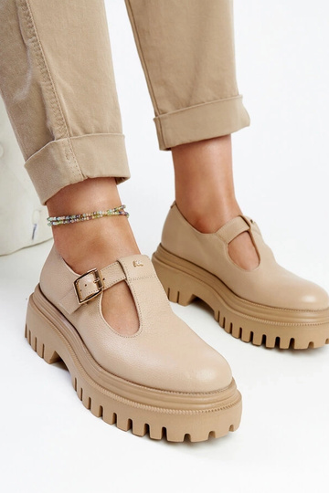 Tamsiai bežinės odinės...