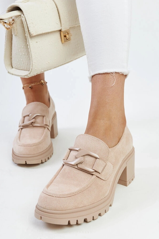 Smėlio spalvos pusbačiai su odiniu... Smėlio spalvos pusbačiai su odiniu...