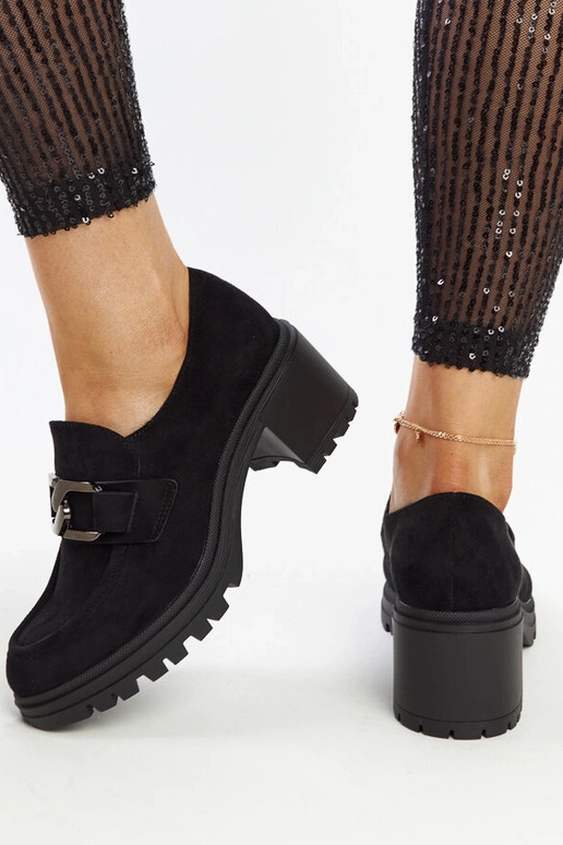 Juodos pusbačiai su odiniu įdėklu...