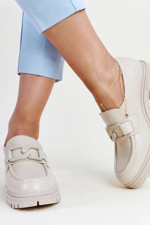 Bežinės pusbačiai su odiniu įdėklu...