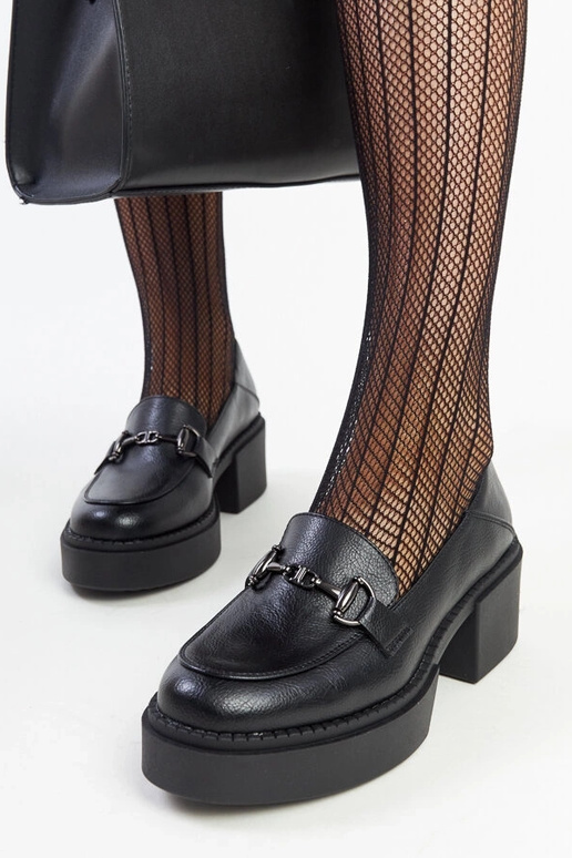 Juodi dirbtinės odos aukštakulniai... Juodi dirbtinės odos aukštakulniai...