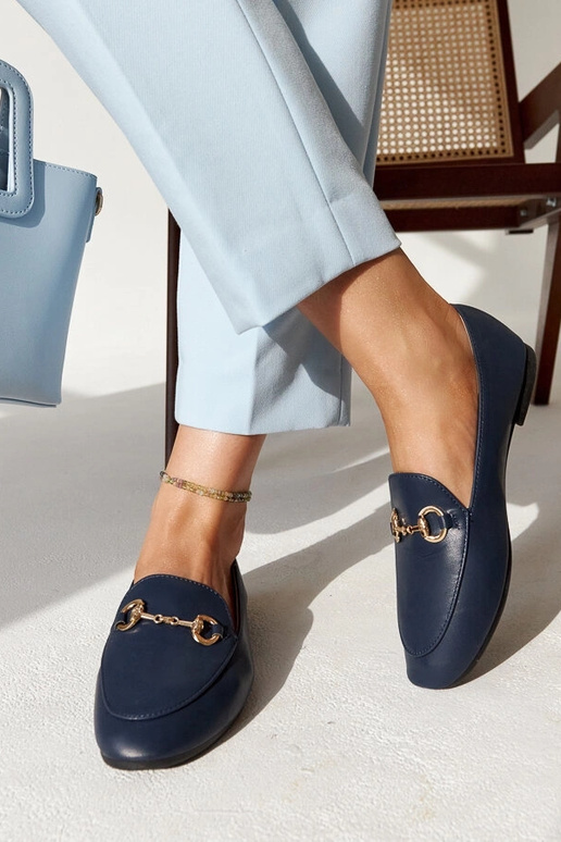 Tamsiai mėlyni mokasinai su sagtimi...